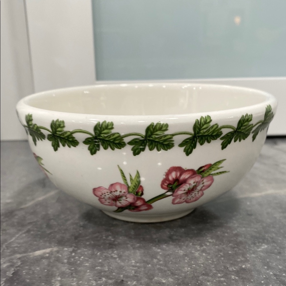 Portmerion Pomona Ceramic Bowl w/Pink Cherry Blossom Design. Made in England.